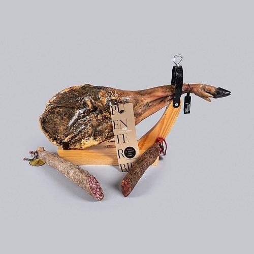 LOTTO DI GHIANDE IBERICHE ALIMENTATO A GHIANDE LOTTO DI GHIANDE IBERICHE ALIMENTATO A GHIANDE